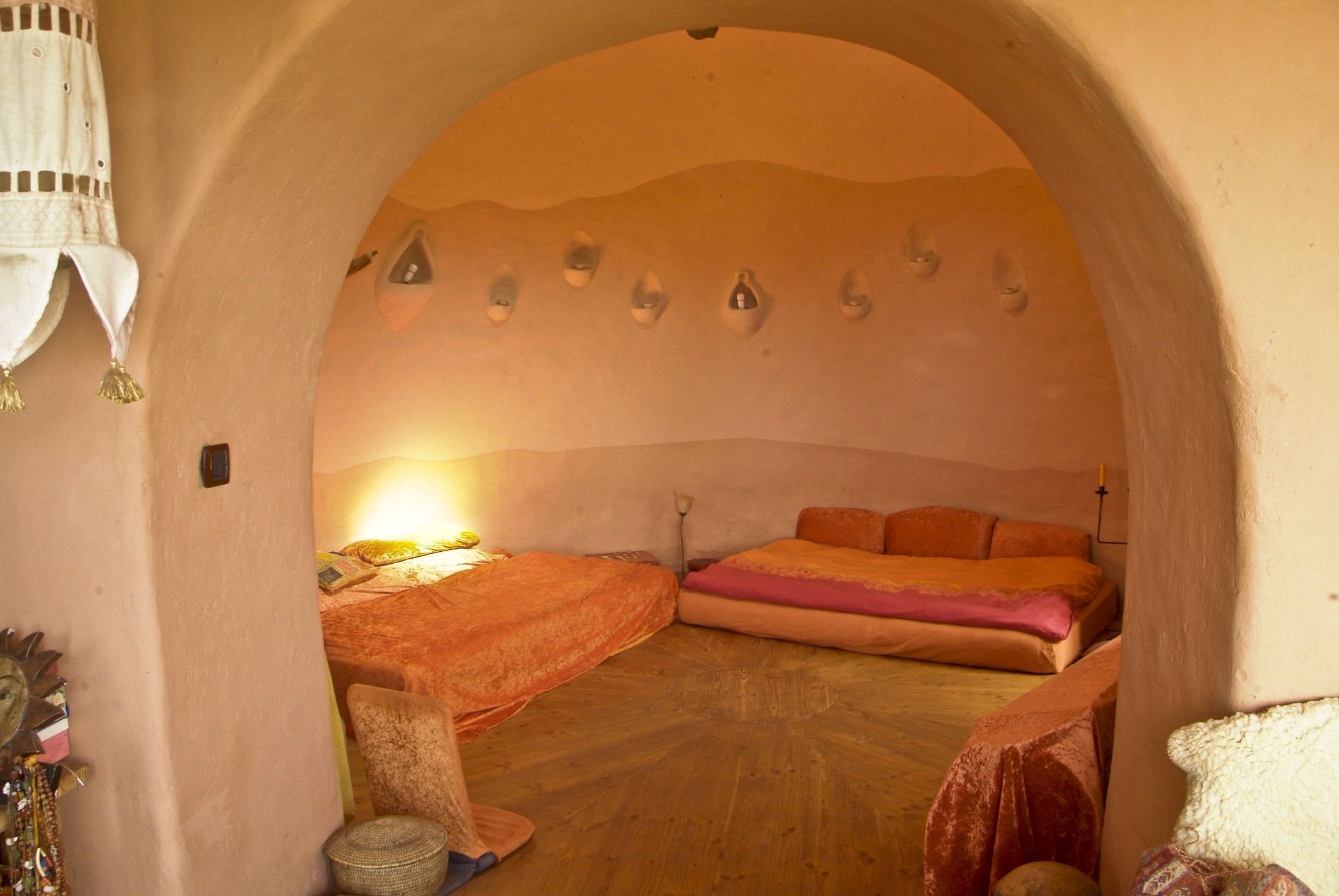 Schlafraum im Lehmdom